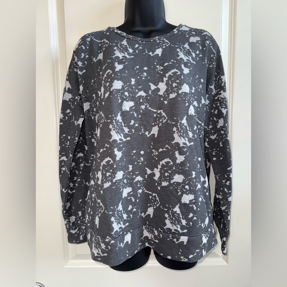 Fabletics Gray and White Patterned Cotton Blend Sweatshirt Size Medium